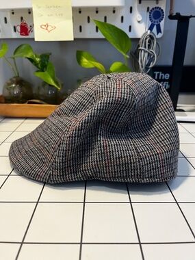 Houndstooth cap.